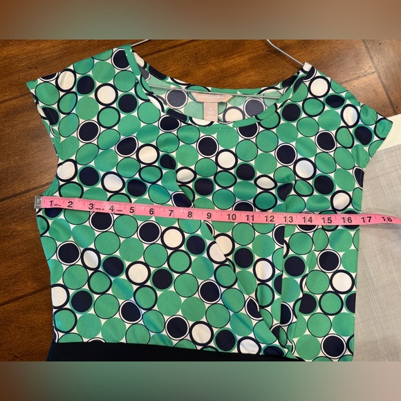 Banana Republic Women’s Summer Dress in Green and Navy - Picture 6 of 7